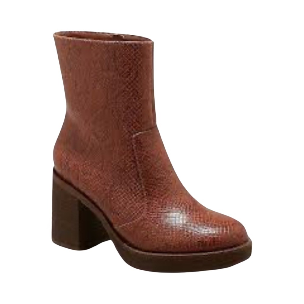 Jenna brown platform ankle boots by Universal Thread.